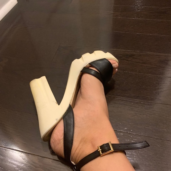 Platform sandals - Picture 3 of 6